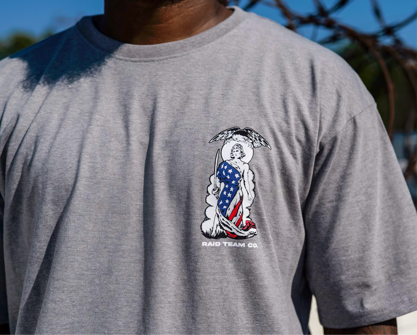 UNCONDITIONAL YEETING TEE - GREY