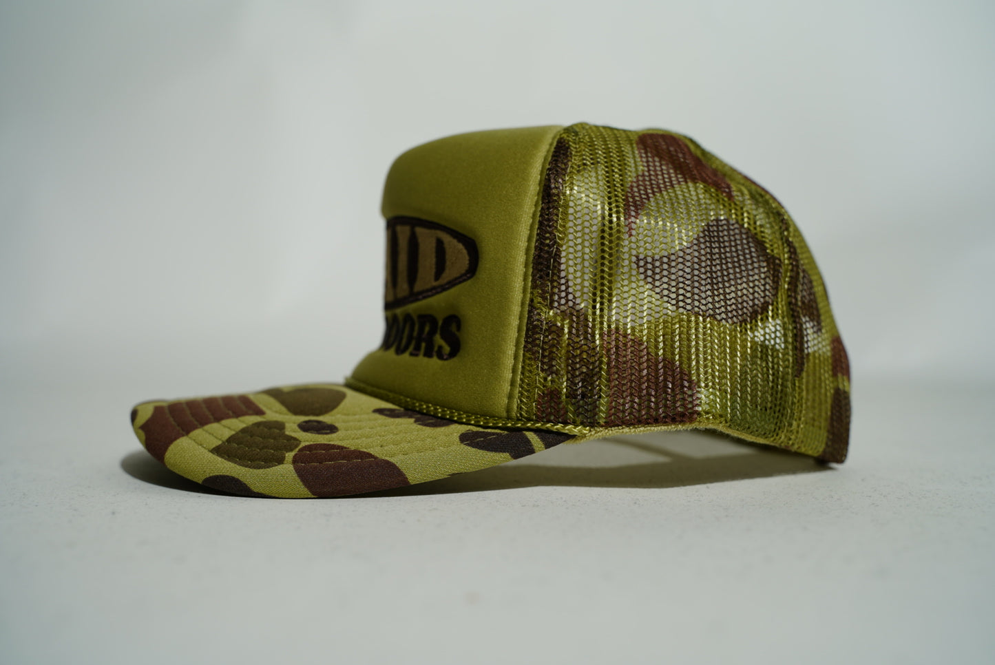RAID OUTDOOORS TRUCKER DUCK CAMO